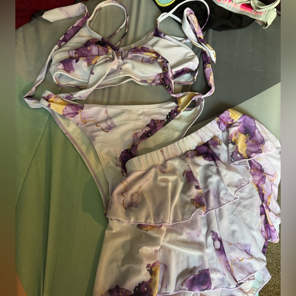 Shein, purple marble bikini set, in excellent condition